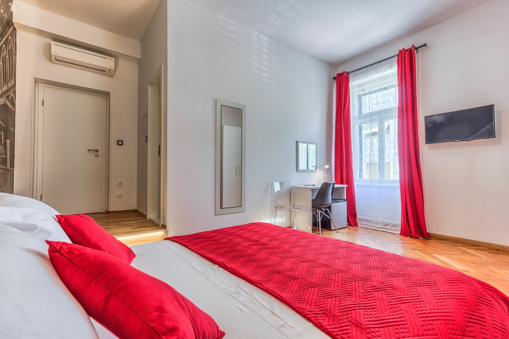 Split Urban Rooms III Екстериор снимка